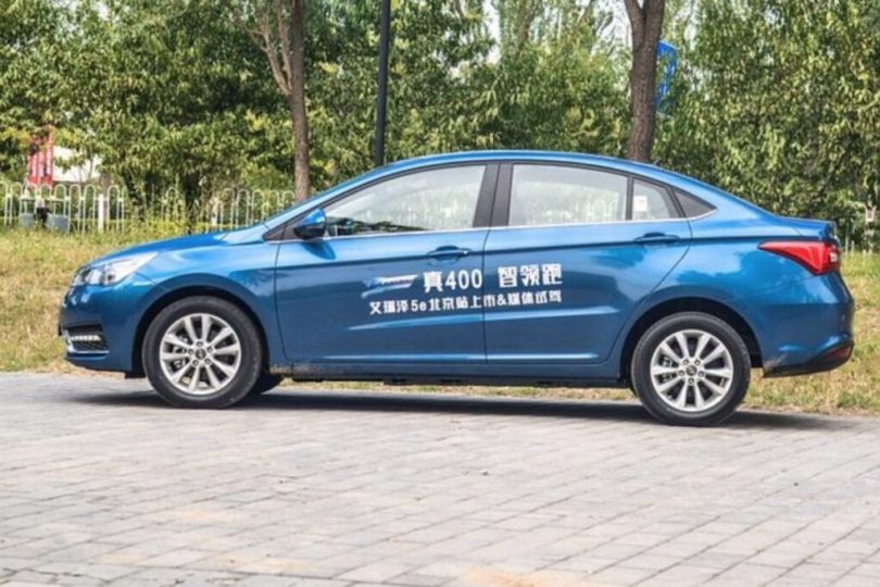 Електромобіль Chery Arrizo 5e - фото thumbnail 1