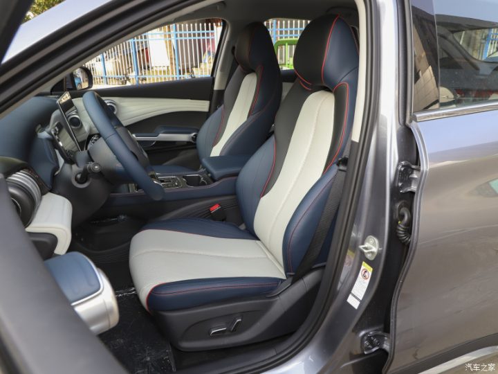 Електромобіль BYD Yuan Plus Електромобіль BYD Yuan Plus - фото thumbnail 1