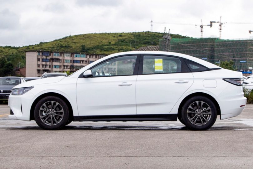 Електромобіль Weltmeister E.5 - фото thumbnail 1