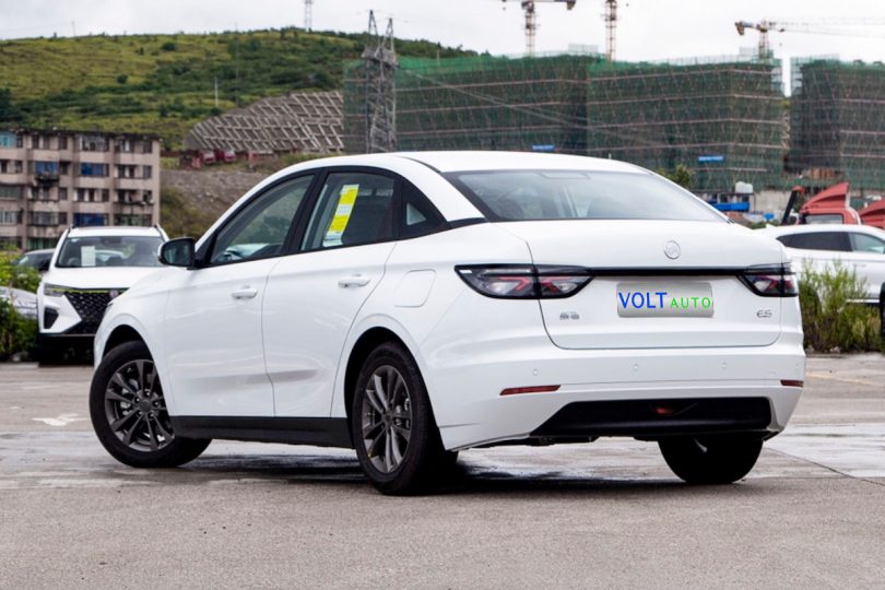 Електромобіль Weltmeister E.5 - фото thumbnail 1