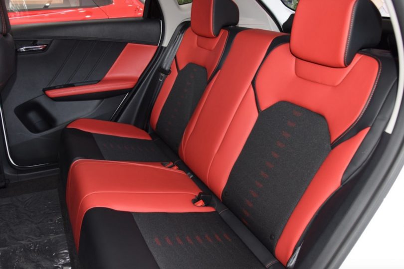 Електромобіль BYD E2 - фото thumbnail 1