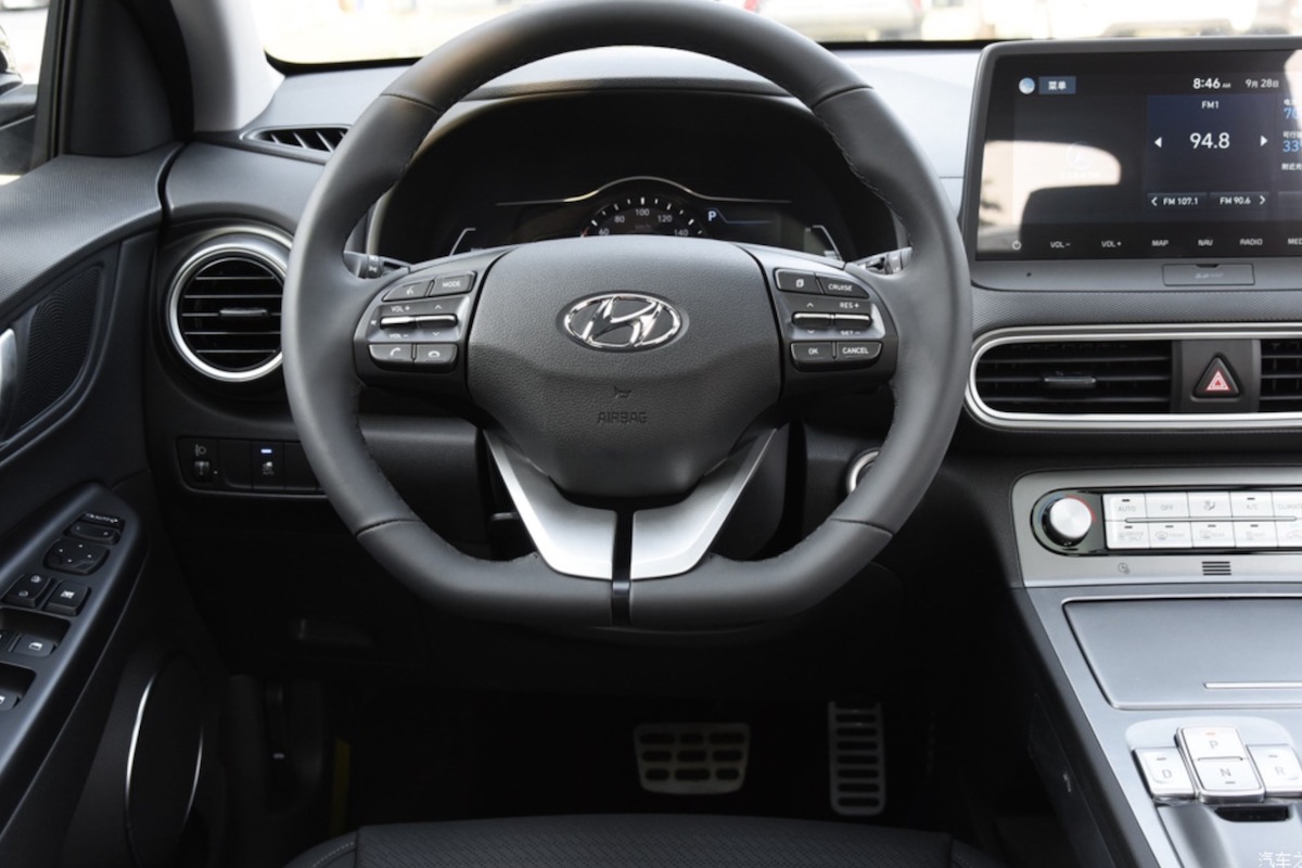 Про авто Електромобіль Hyundai Encino