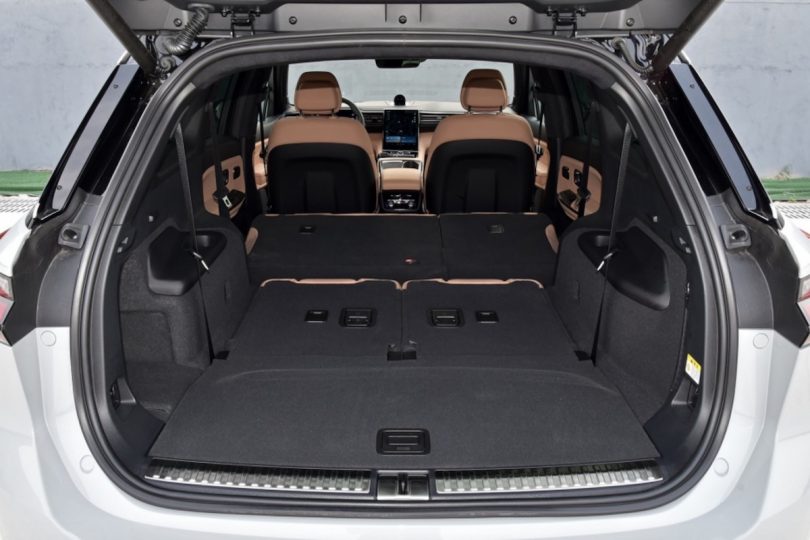 Електромобіль Nio ES8 - фото thumbnail 1