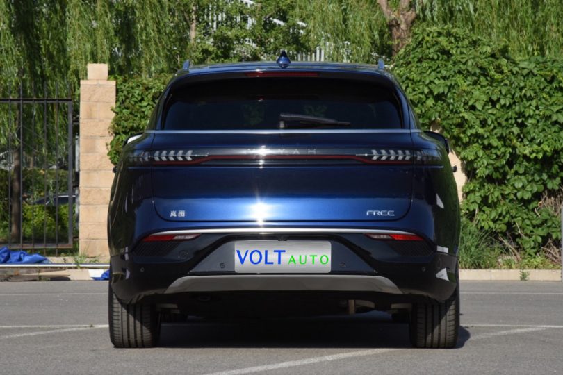 Електромобіль Voyah Free - фото thumbnail 1