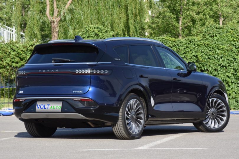 Електромобіль Voyah Free - фото thumbnail 1