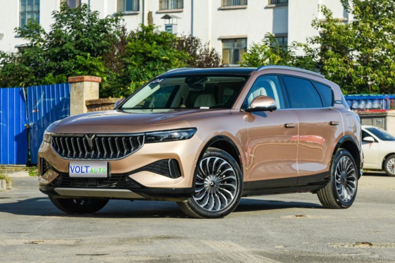 Електромобіль Voyah Free - фото thumbnail 1