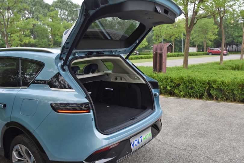 Електромобіль Voyah Free - фото thumbnail 1