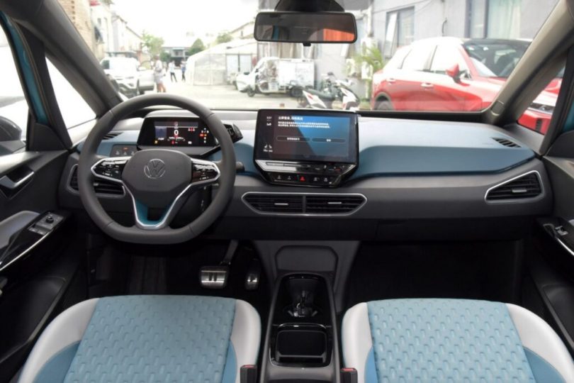 Електромобіль Volkswagen ID3 - фото thumbnail 1