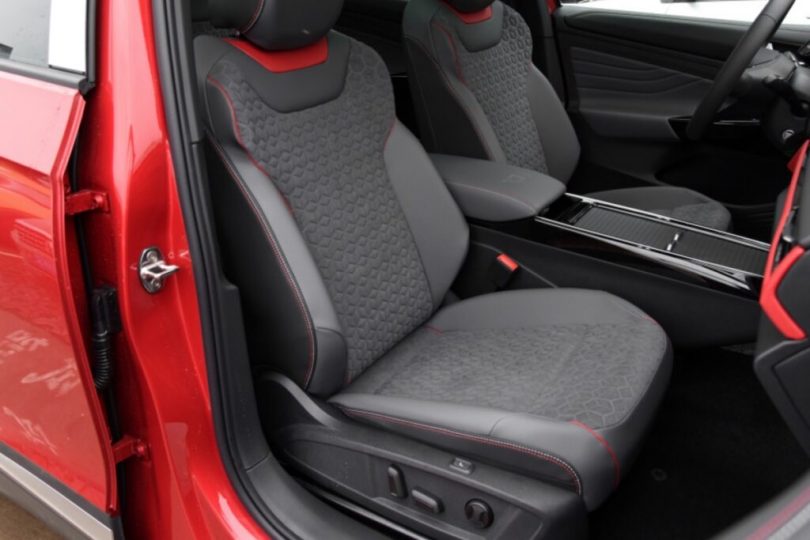 Електромобіль Volkswagen ID4 X - фото thumbnail 1