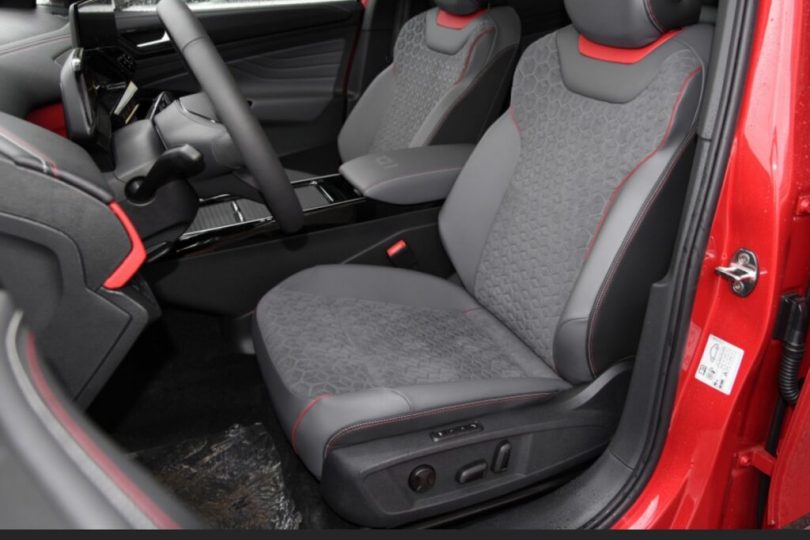 Електромобіль Volkswagen ID4 X - фото thumbnail 1