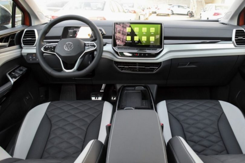 Електромобіль Volkswagen ID6 Crozz - фото thumbnail 1