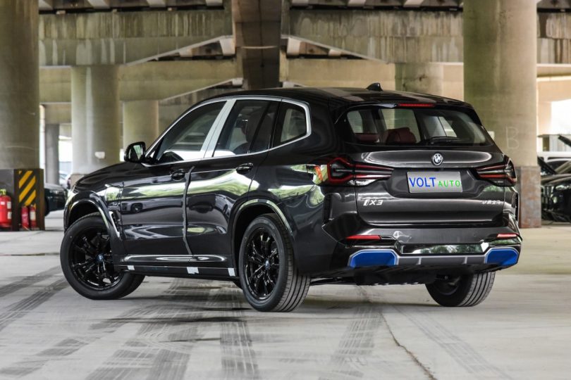 Електромобіль BMW iX3 - фото thumbnail 1