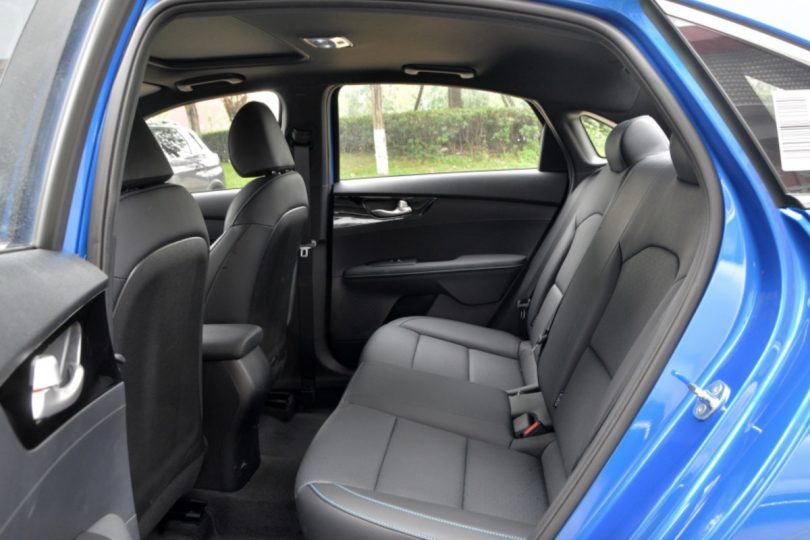 Електромобіль Kia K3 - фото thumbnail 1