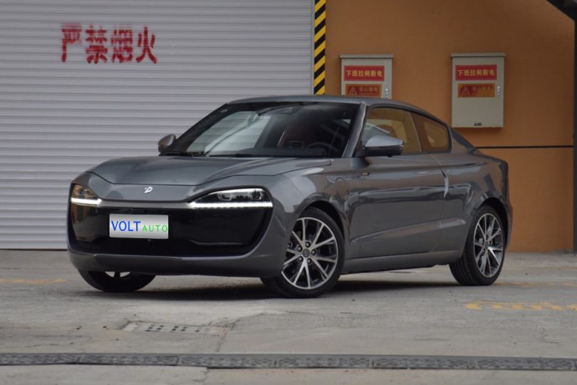 Електромобіль LEAPMOTOR S01 - фото thumbnail 1