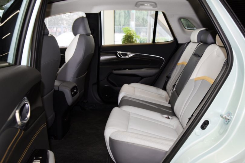 Електромобіль GAC Aion V Plus - фото thumbnail 1