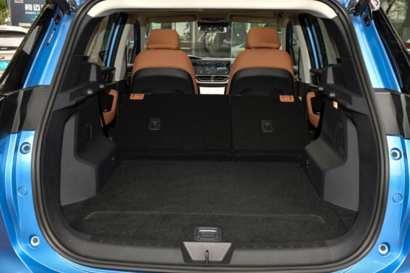 Електромобіль Weltmeister W6 - фото thumbnail 1