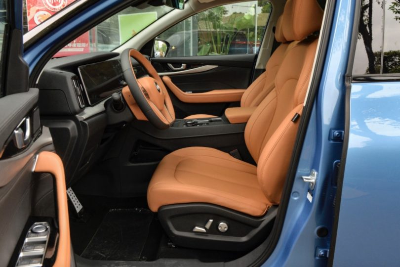 Електромобіль Weltmeister W6 - фото thumbnail 1