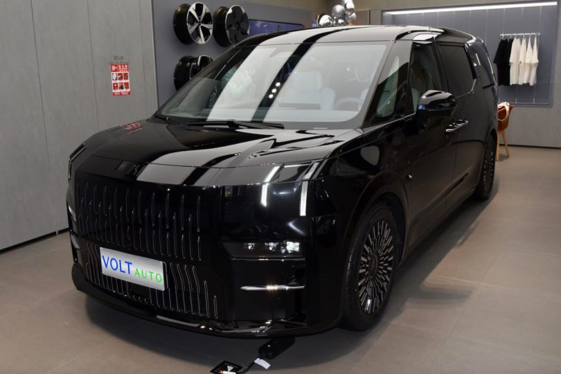 Електромобіль Zeekr 009 Електромобіль Zeekr 009 - фото thumbnail 1