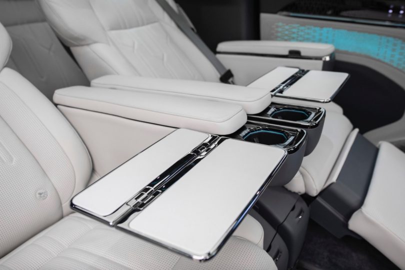 Електромобіль Zeekr 009 Електромобіль Zeekr 009 - фото thumbnail 1