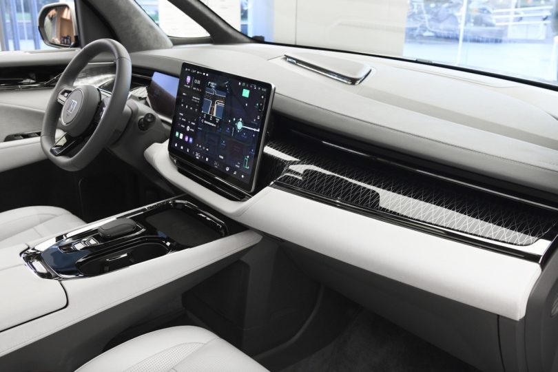 Електромобіль Zeekr 009 Електромобіль Zeekr 009 - фото thumbnail 1