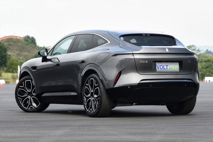 Електромобіль Avatr 11 - фото thumbnail 1