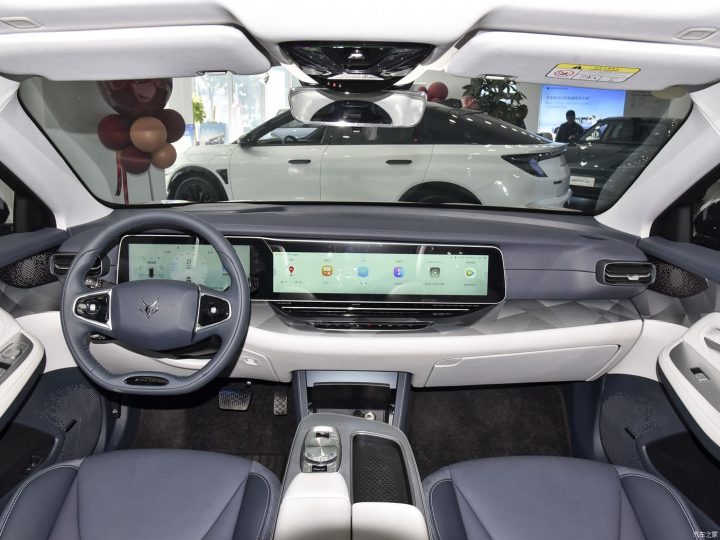 Електромобіль Arcfox aS - фото thumbnail 1