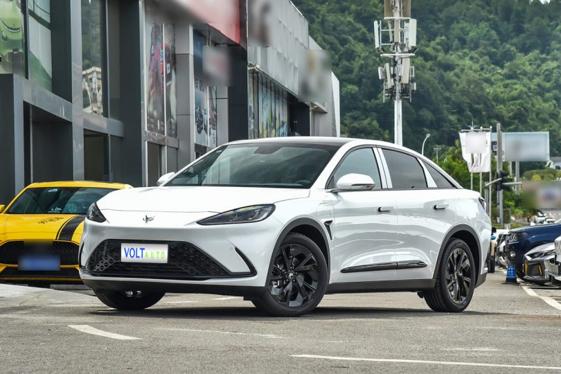 Електромобіль Arcfox aS - фото thumbnail 1