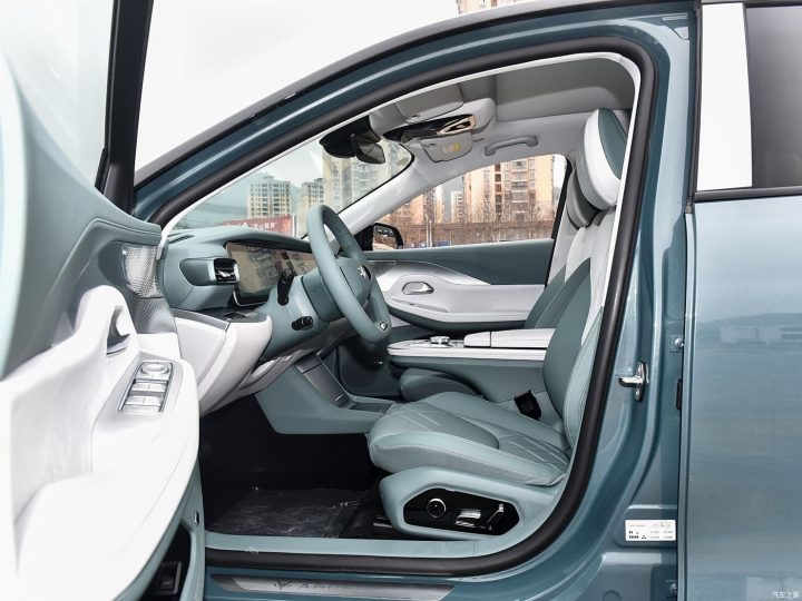 Електромобіль Arcfox aS - фото thumbnail 1