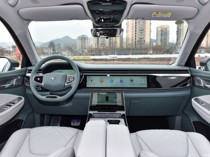 Електромобіль Arcfox aT - фото thumbnail 1