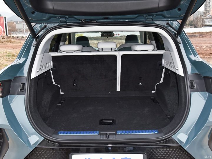 Електромобіль Arcfox aT - фото thumbnail 1