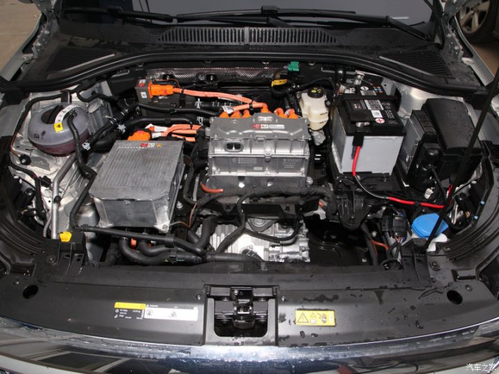 Електромобіль Volkswagen Lavida - фото thumbnail 1