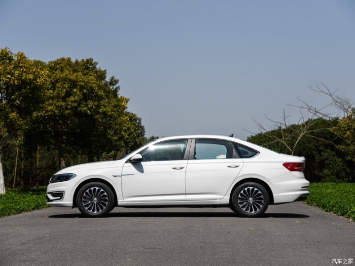 Електромобіль Volkswagen Lavida - фото thumbnail 1