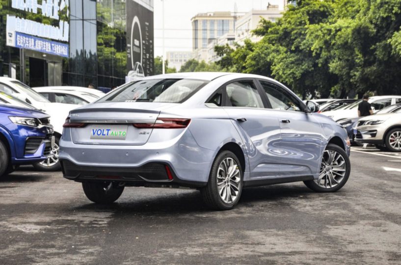 Електромобіль Geely Geometry A - фото thumbnail 1