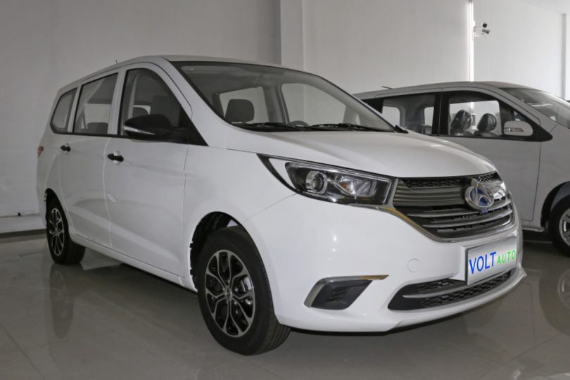 Електромобіль Changan A600 Електромобіль Changan A600 - фото thumbnail 1