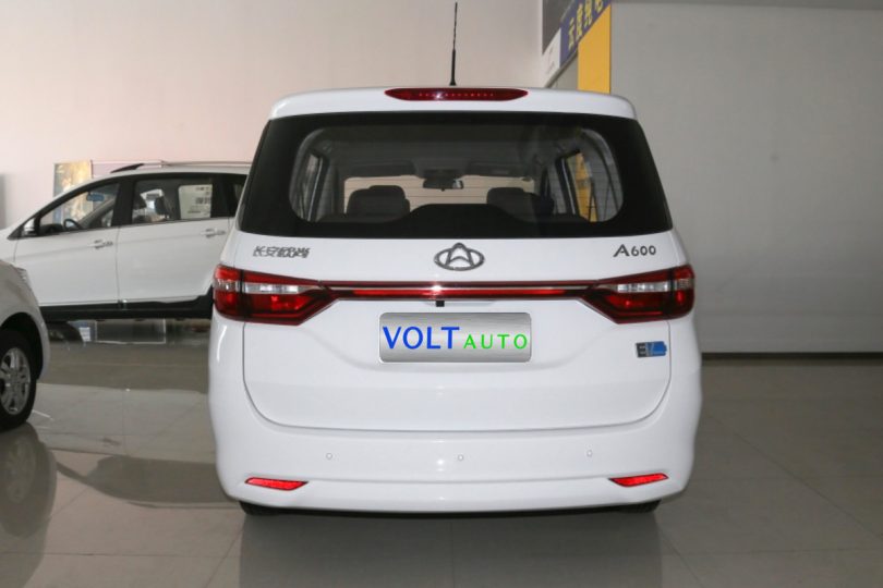 Електромобіль Changan A600 Електромобіль Changan A600 - фото thumbnail 1