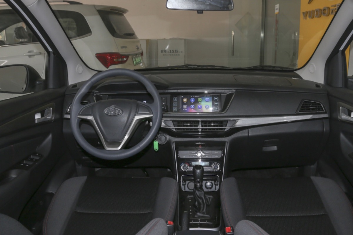 Про авто Електромобіль Changan A600 Про авто Електромобіль Changan A600