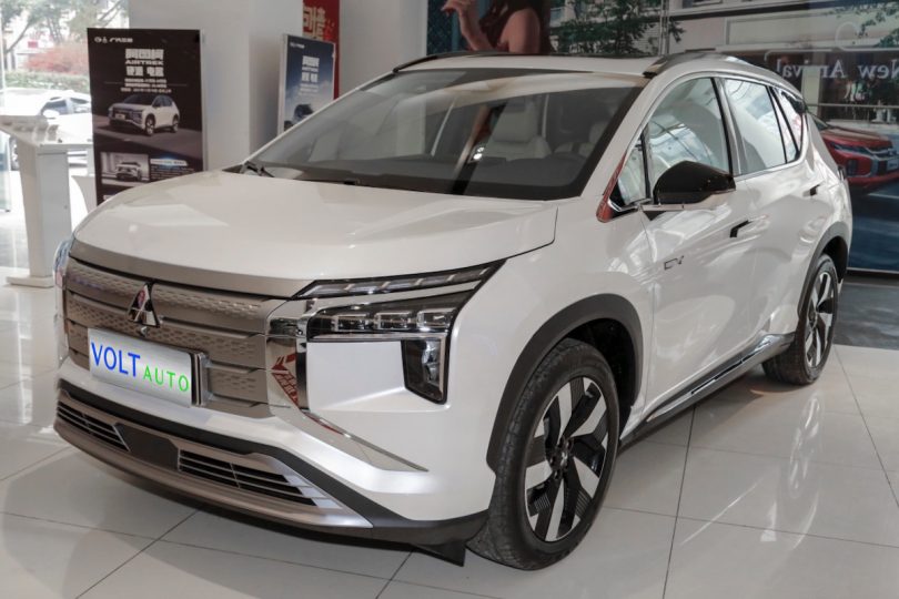 Електромобіль Mitsubishi Airtrek - фото thumbnail 1