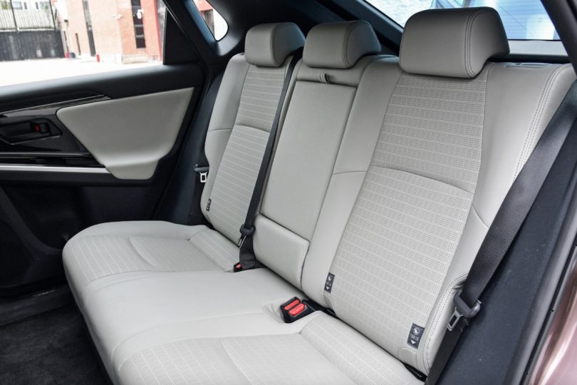 Електромобіль Toyota bZ4x - фото thumbnail 1