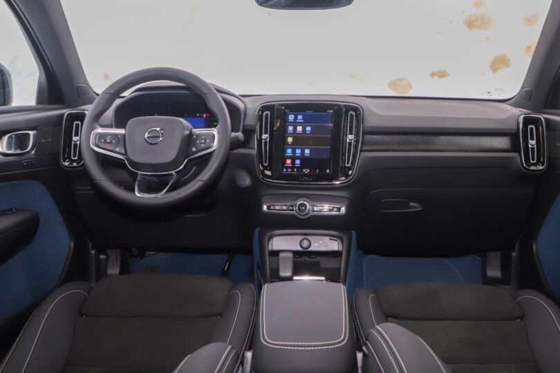 Електромобіль Volvo C40 - фото thumbnail 1