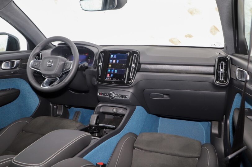 Електромобіль Volvo C40 - фото thumbnail 1