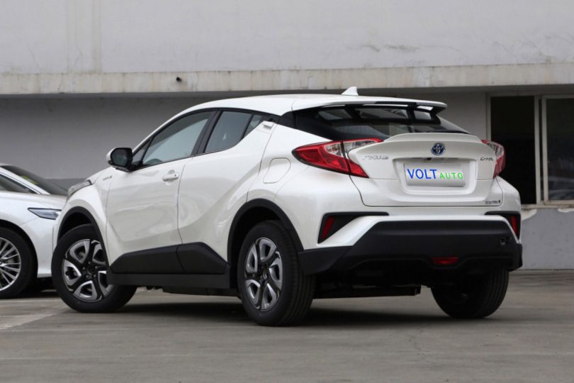 Електромобіль Toyota CH-R - фото thumbnail 1