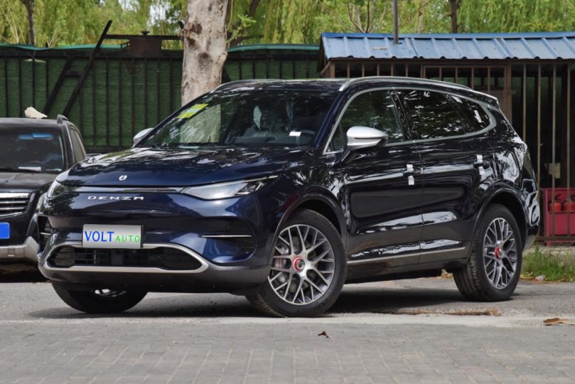 Електромобіль Denza X - фото thumbnail 1