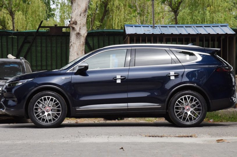 Електромобіль Denza X - фото thumbnail 1