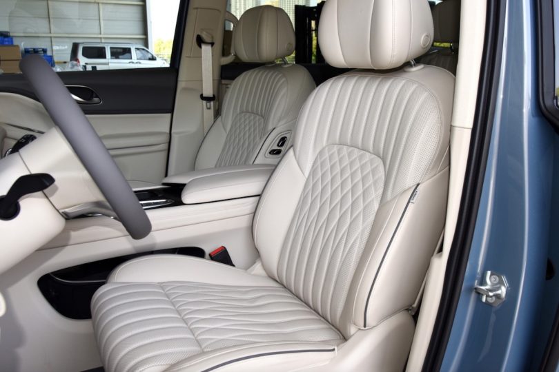 Електромобіль Voyah Dreamer Електромобіль Voyah Dreamer - фото thumbnail 1