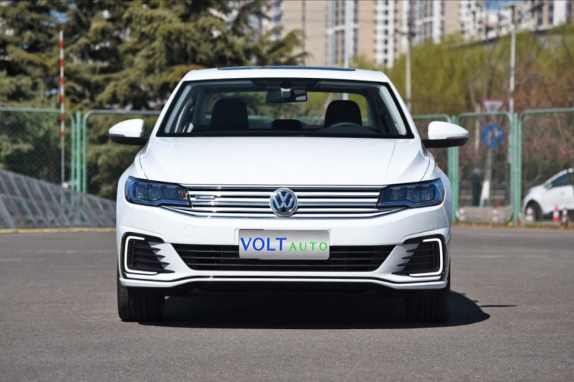 Електромобіль Volkswagen E-Bora - фото thumbnail 1