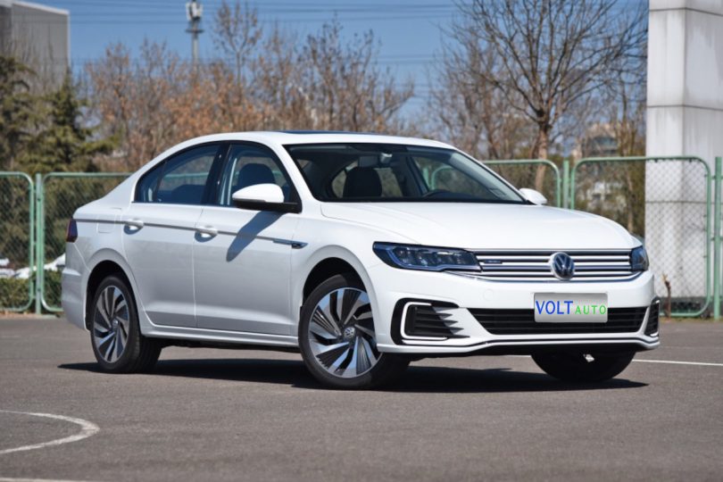 Електромобіль Volkswagen E-Bora - фото thumbnail 1