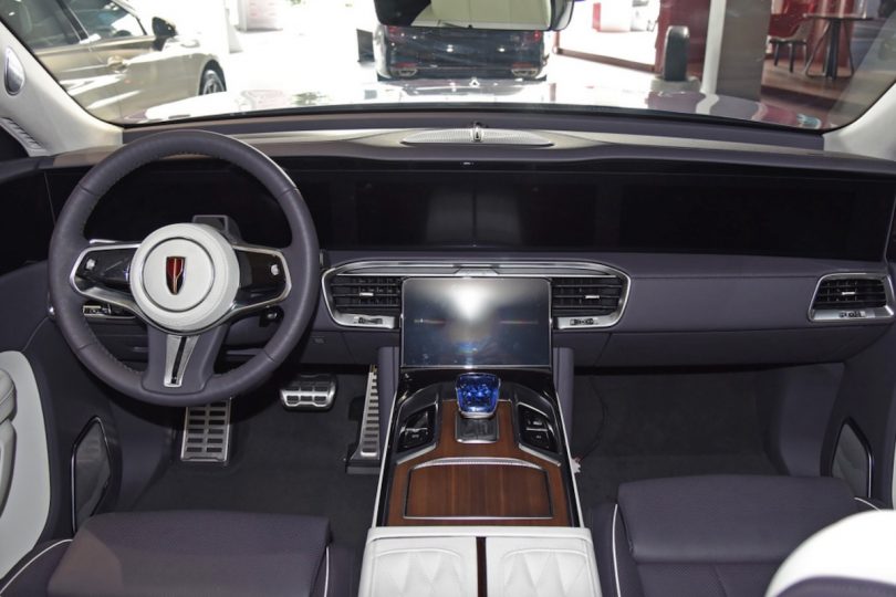 Електромобіль Hongqi E-HS9 - фото thumbnail 1