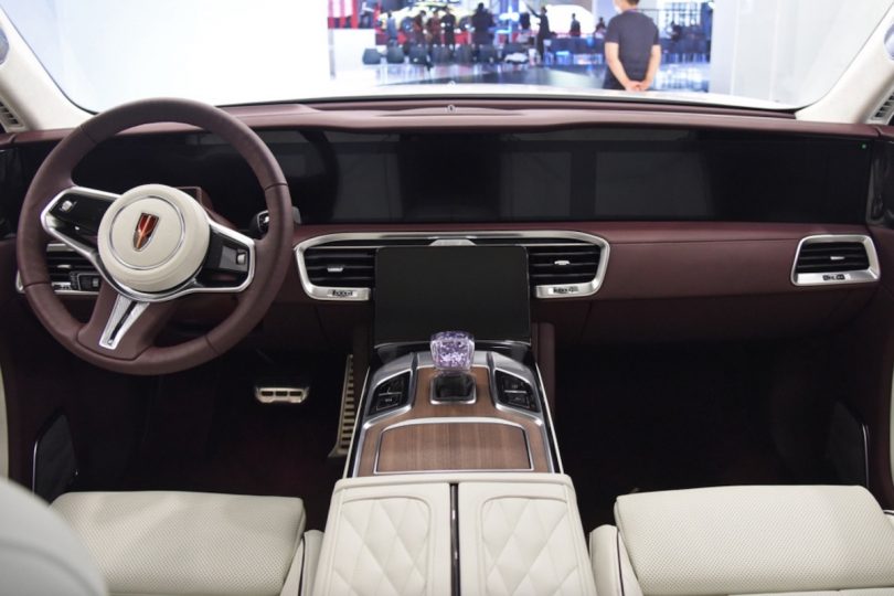 Електромобіль Hongqi E-HS9 - фото thumbnail 1