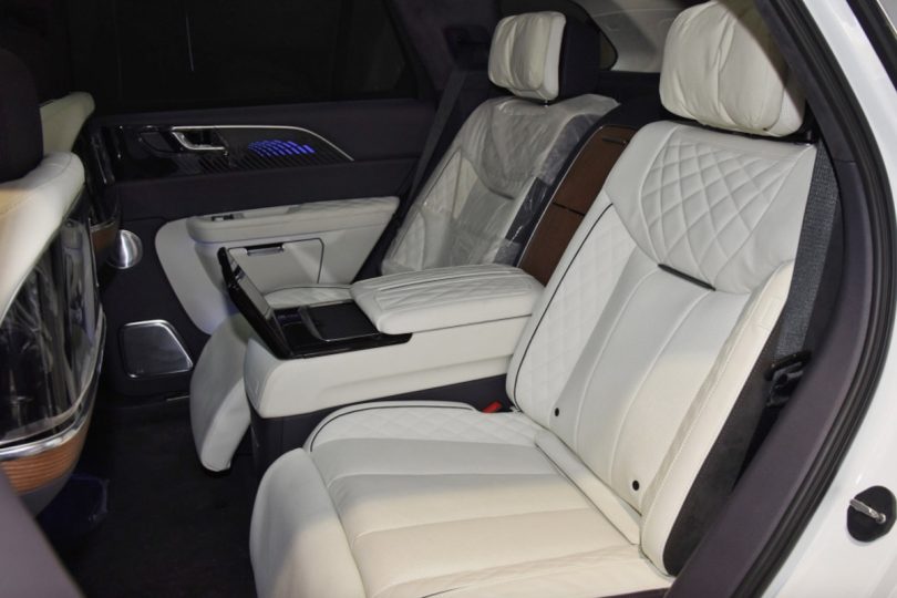 Електромобіль Hongqi E-HS9 - фото thumbnail 1