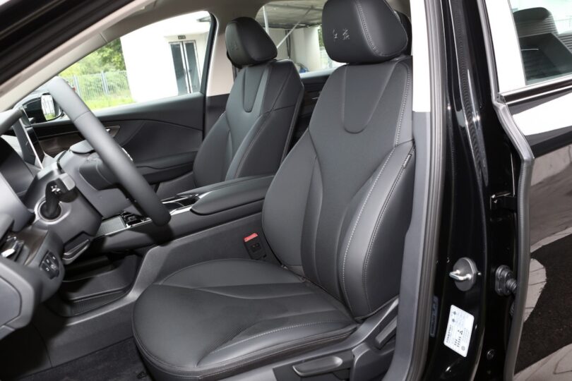 Електромобіль Hongqi E-QM5 Електромобіль Hongqi E-QM5 - фото thumbnail 1